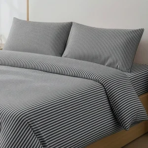 %100 Pamuk Çizgili Nevresim Takımı Siyah – Pera Serisi
